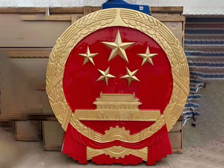 大型国徽维护要点